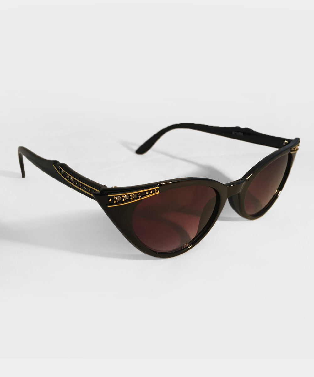 Gorgeous black cat eye women’s sunglasses with gold detail. Barely worn. Valentino VLS114-A V-Goldcut II Black Cat Eye Sunglasses  main image 3