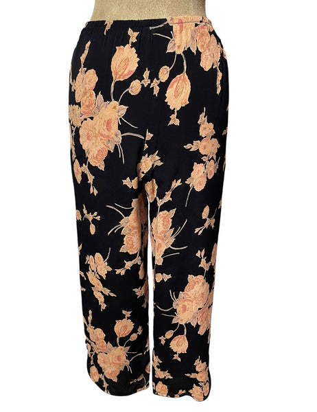 SAMPLE - Black Corsage Floral Capri Pants
