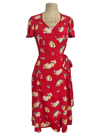 Candy Red Honey Bee Print Vintage Style Biasa Wrap Dress