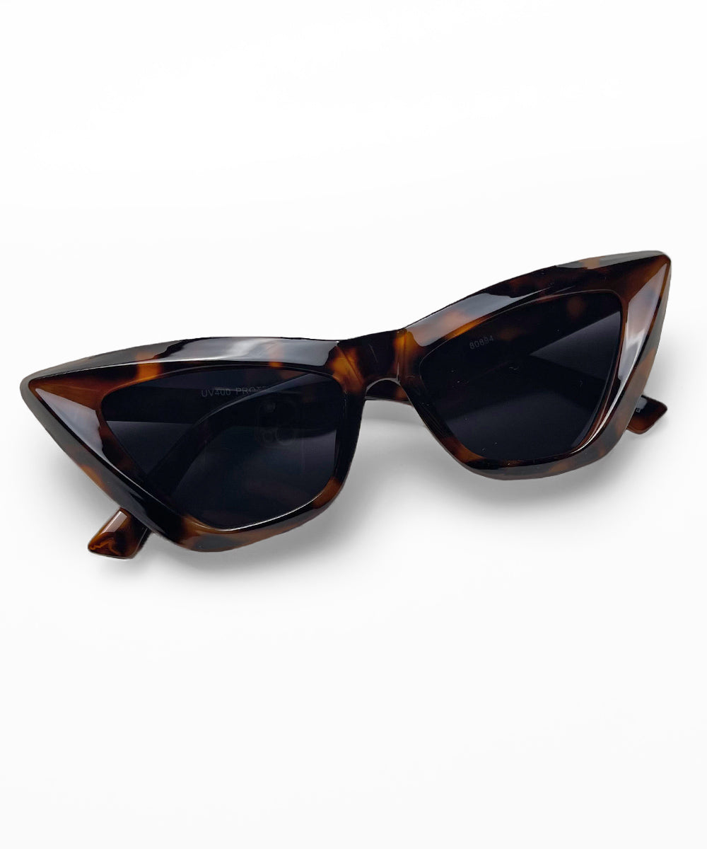 Tortoise Brown Nine Lives Retro Cat Eye Sunglasses