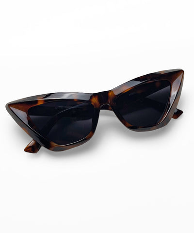 Tortoise Brown Nine Lives Retro Cat Eye Sunglasses