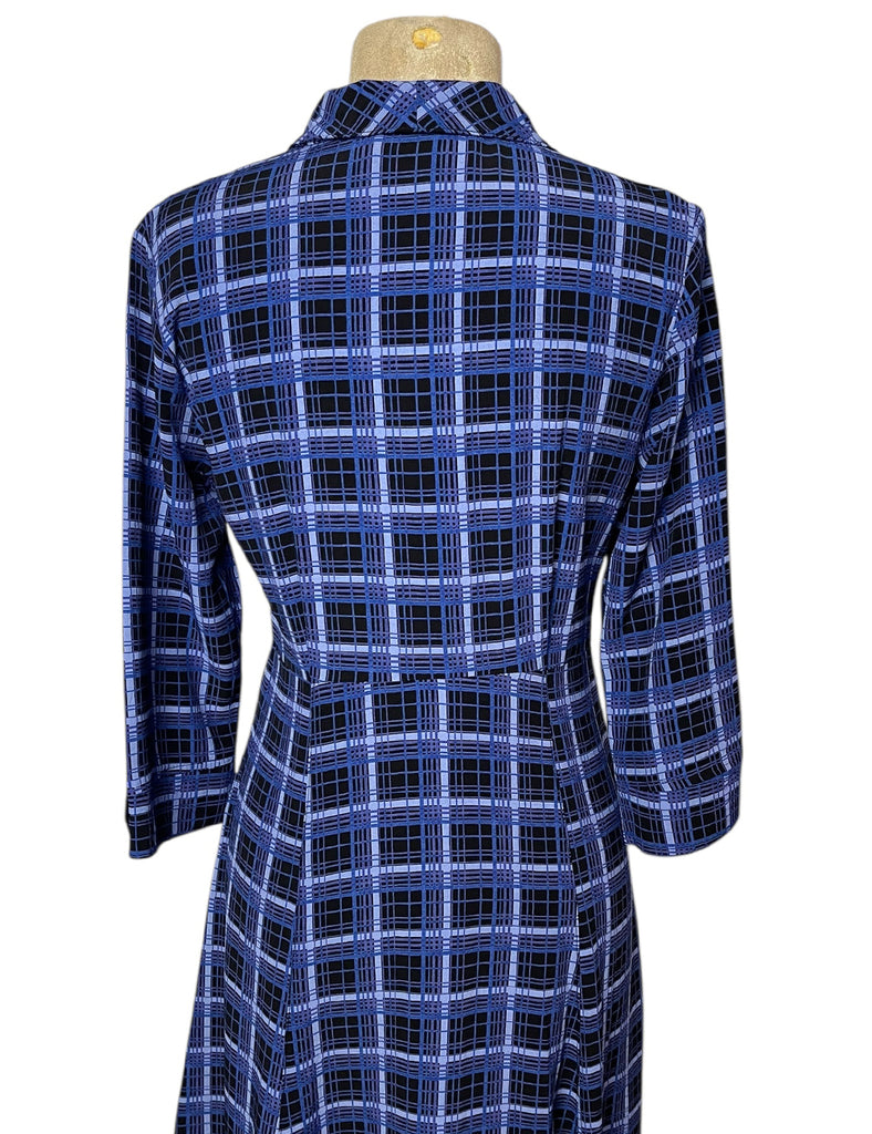Shades of Blue Plaid 1940s Sleeved Vintage Day Dress Shades of Blue Plaid 1940s Sleeved Vintage Day Dress