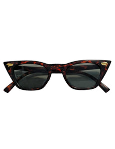 Vintage Inspired Tortoise Brown Squared Wayfarer Sunglasses