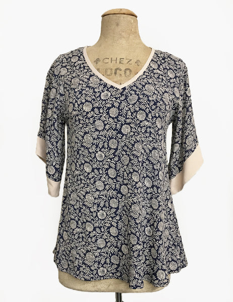 Navy Vintage Fern Print 1930s Inspired V-Neck Kimono Top
