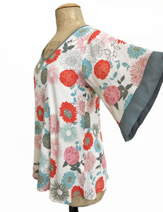 Ivory Colorful Mum Print V-Neck Kimono Top