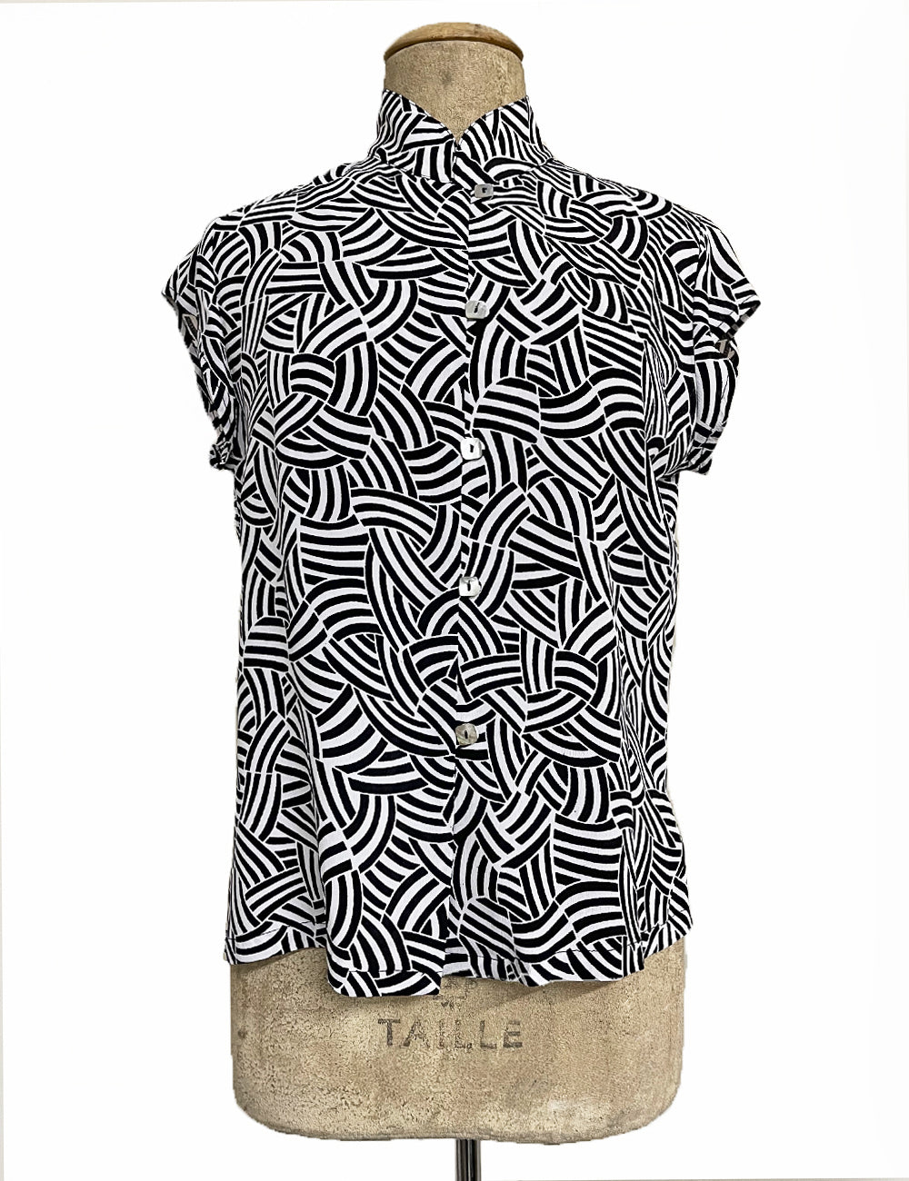 Black Deco Waves Button Up Tea Timer Top