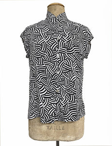 Black Deco Waves Button Up Tea Timer Top