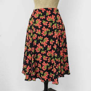 Black & Red Rosebud Floral Venice Beach Balboa Circle Swing Skirt