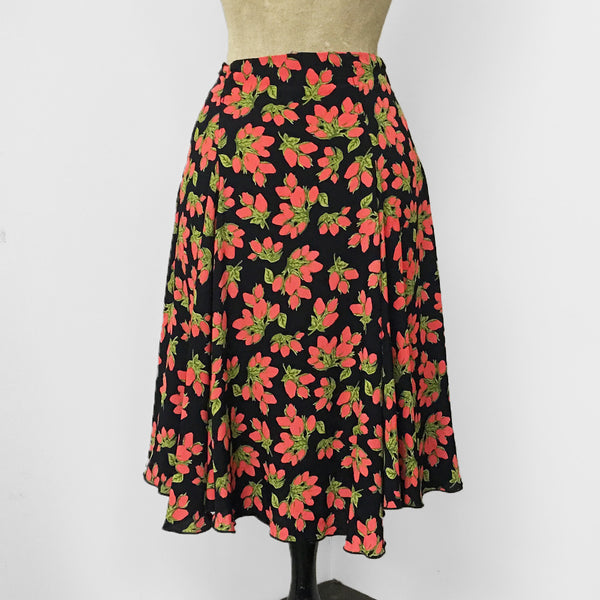 Black & Red Rosebud Floral Venice Beach Balboa Circle Swing Skirt