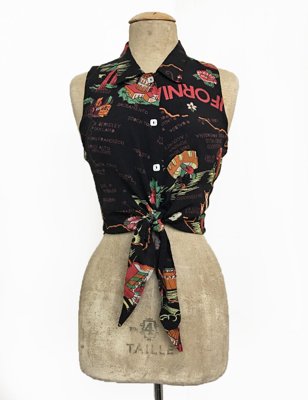 Black California Map Print Retro Sleeveless Button Up Sally Top