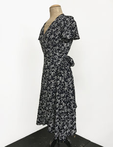 Black & White Bougainvillea Print Biasa Sweetheart Wrap Dress