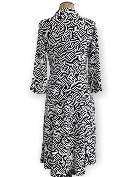 Black & White Deco Waves 1940s Sleeved Vintage Day Dress