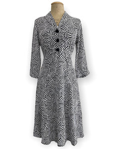Black & White Deco Waves 1940s Sleeved Vintage Day Dress