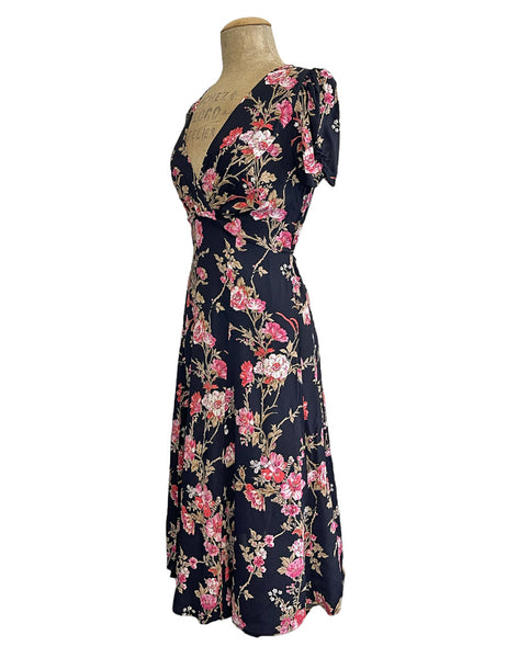 Black, Pink & Red Vine Floral Retro Rita Knee Length Dress