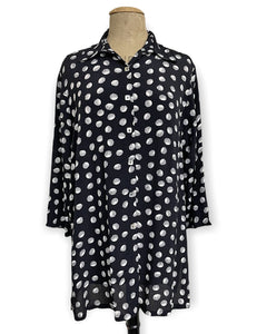FINAL SALE - Black & White Seashell Dot Flyaway Button Up Tunic Blouse