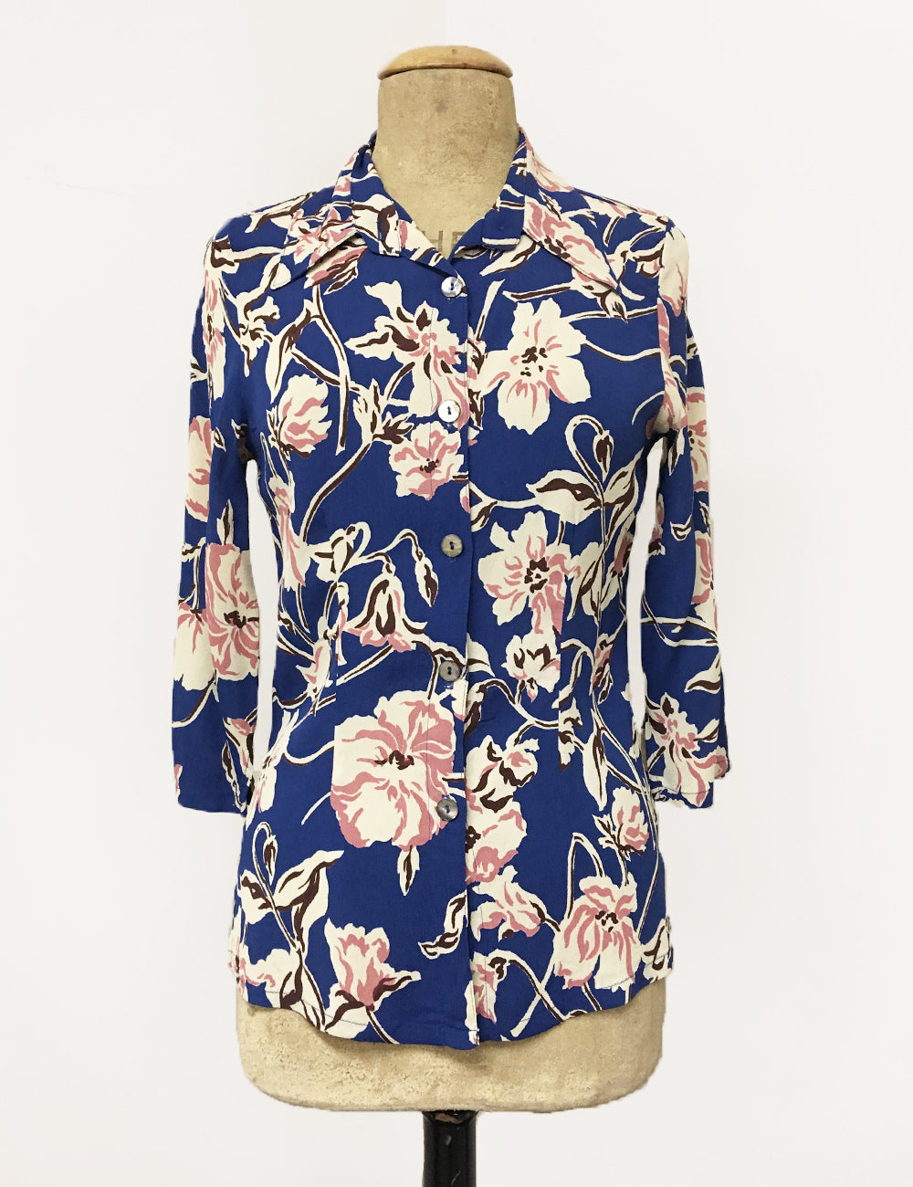 Deco Blue Floral Doris Button Up Shaped Shirt