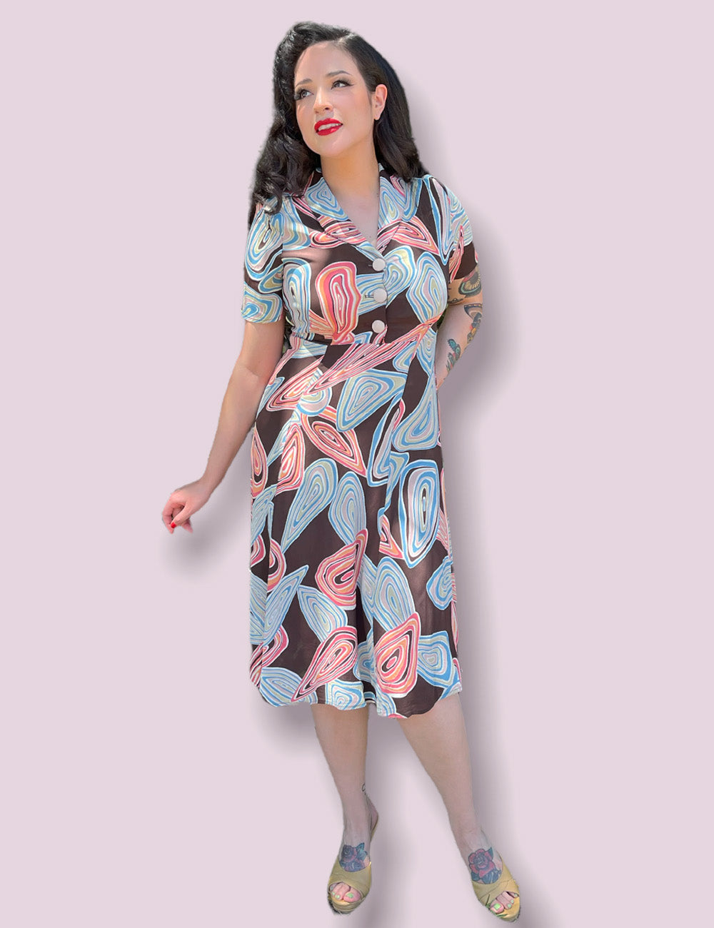 Chocolate Brown Funky Mid-Century Geode Print Short Sleeve Day Dress
