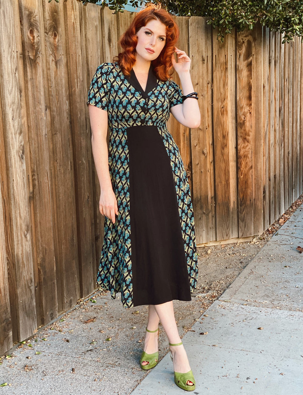 Nouveau Floral Short Sleeve Tea Length 1940s Contrast Day Dress