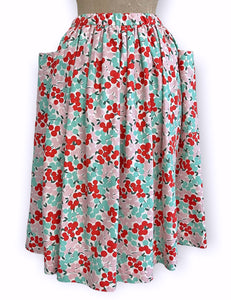FINAL SALE - Scout for Loco Lindo - 1940s Holiday Berries Petunia Skirt
