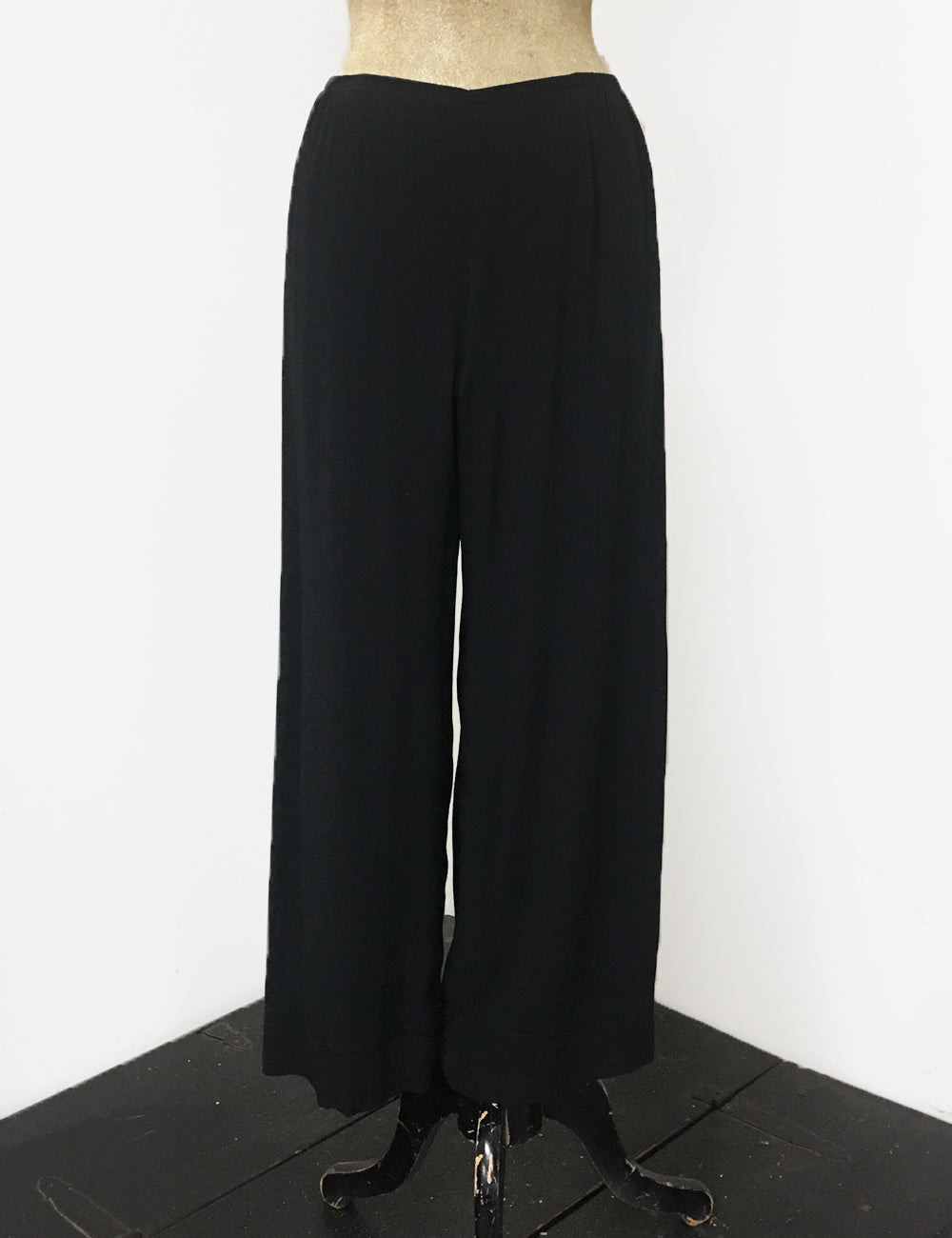 Solid Black Louise Lounge Cropped Pants