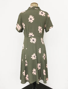 Army Green Daisy Print Short Sleeve Vintage Day Dress - FINAL SALE