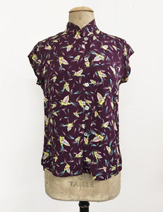 Purple Colorful Feathers Vintage Style Mandarin Collar Tea Timer Top