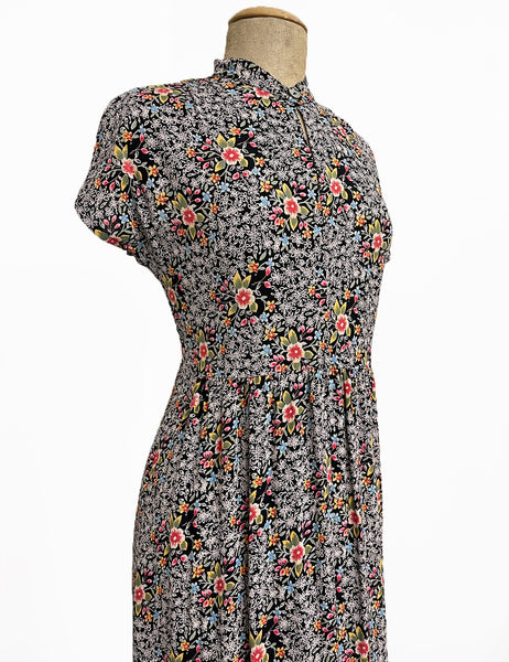 Colorful Ragtime Floral Retro Georgie Pullover Dress