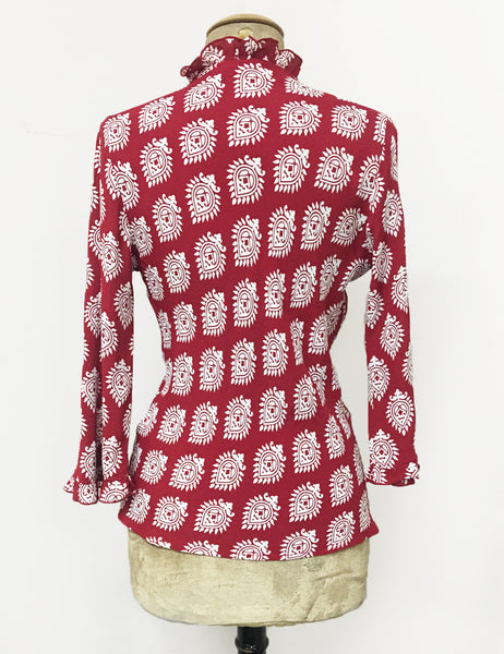 Red & White Turtle Stamp Print Ruffle Fitted Femme Blouse