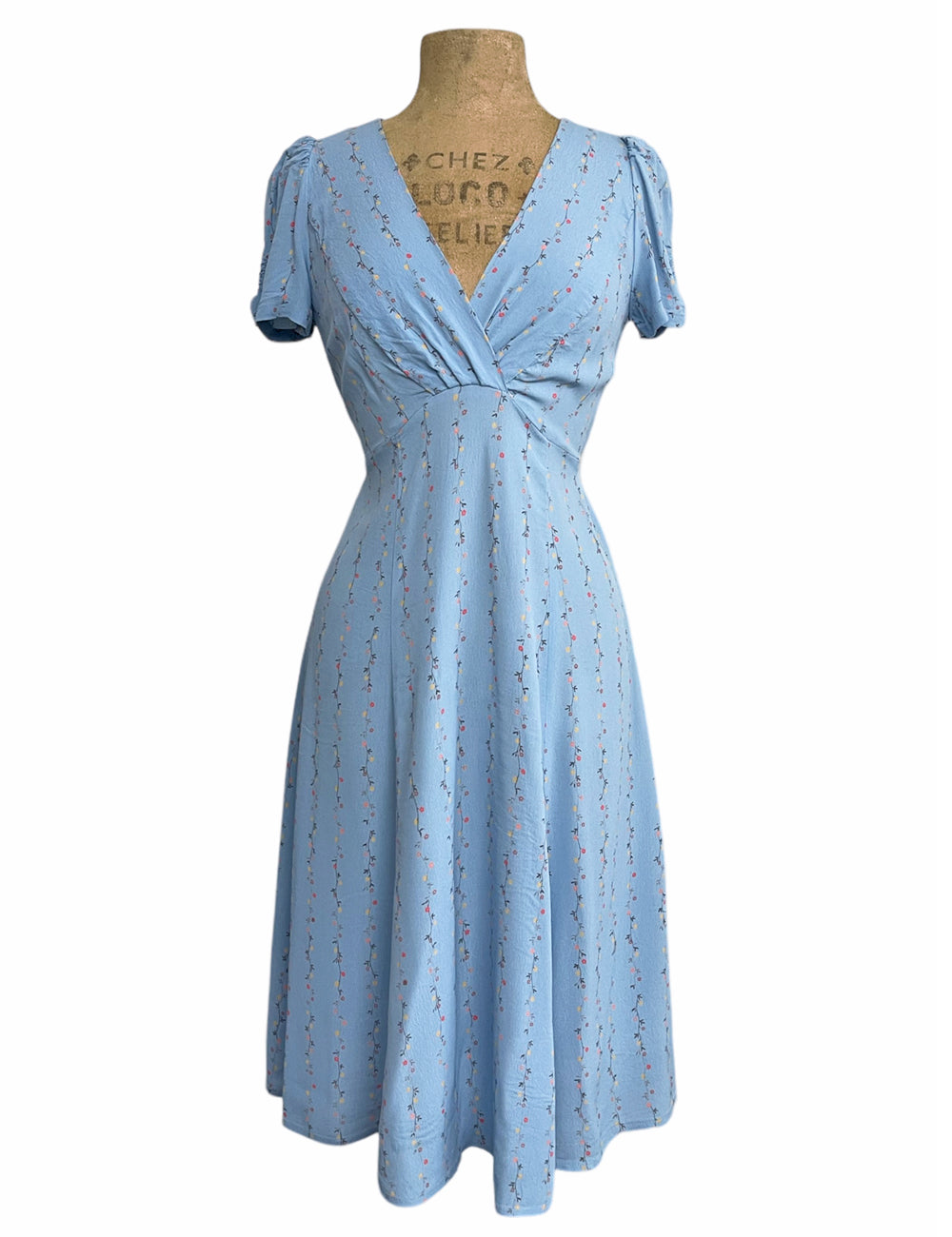 Soft Blue Fading Floral Vines Retro Style Rita Dress