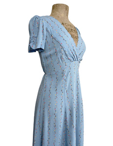 Soft Blue Fading Floral Vines Retro Style Rita Dress