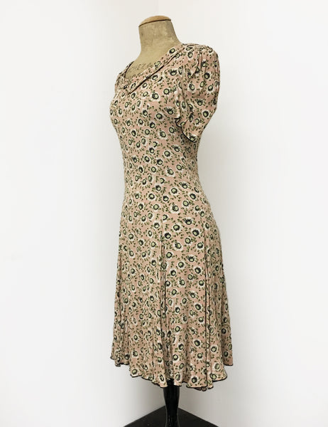 Sweet Pink & Green Pansy Floral Print 1930s Venice Beach Balboa Swing Dress