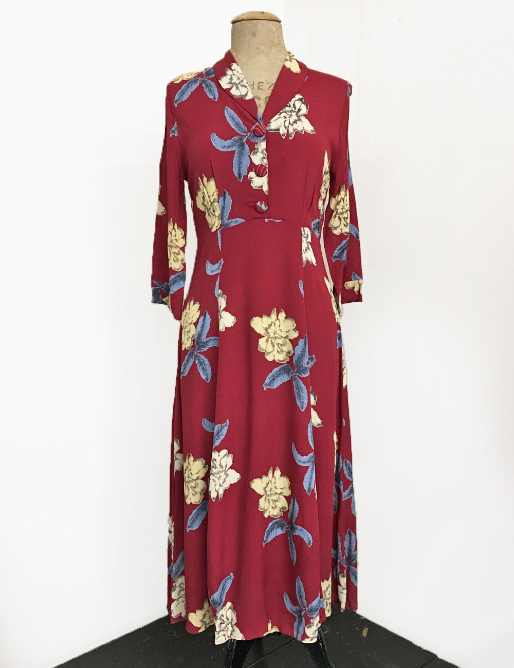 Red Tropical Floral 3/4 Sleeved Vintage Day Dress - FINAL SALE