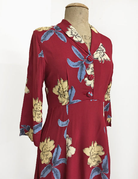 Red Tropical Floral 3/4 Sleeved Vintage Day Dress - FINAL SALE