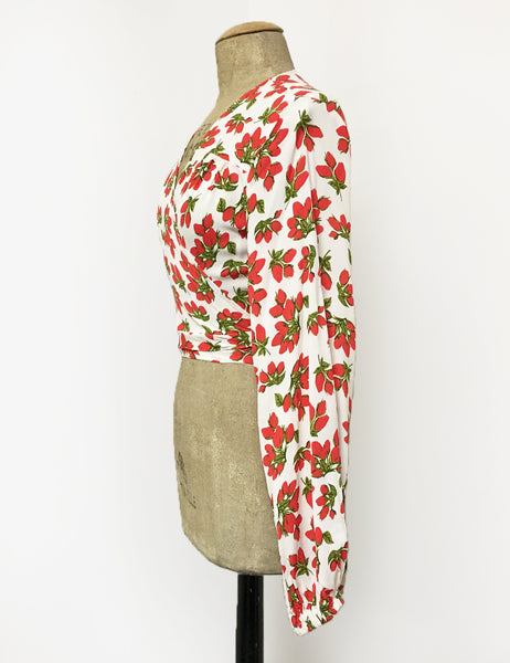 Red & White Rosebud Floral Print Drama Sleeve Babaloo Tie Crop Top