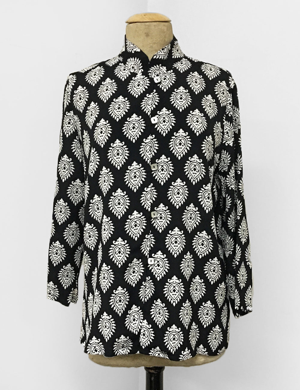 Black & White Retro Turtle Stamp Button Up Mandarin Blouse