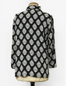 Black & White Retro Turtle Stamp Button Up Mandarin Blouse